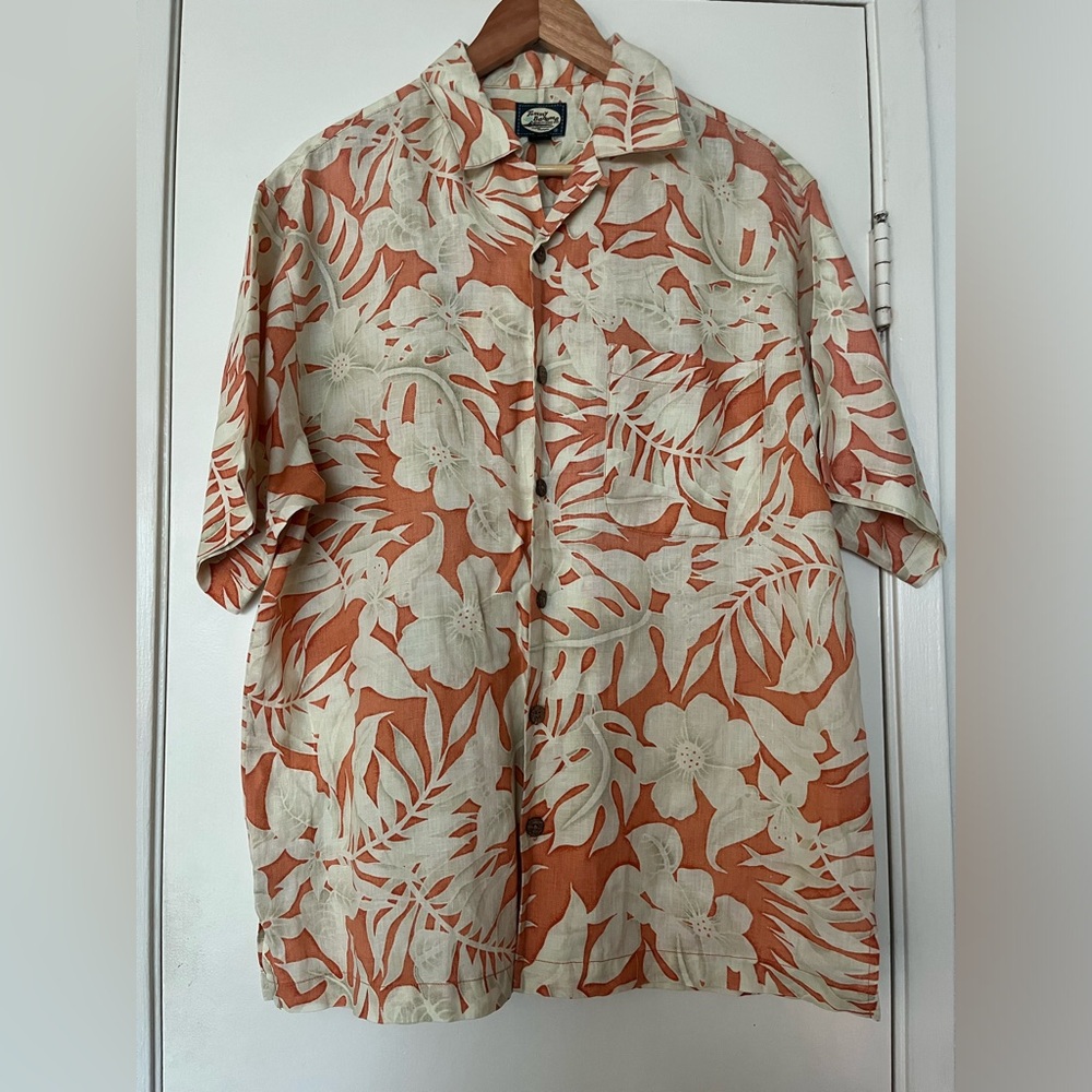 Tommy Bahama Mens Small 100%‎ Linen Hawaiian Island Short Sleeve Button Shirt.